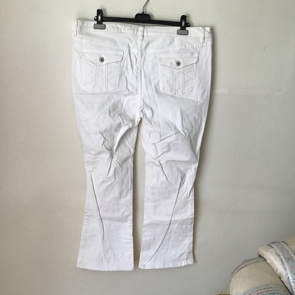 Liz Claiborne White Women Jeans - Picture 11 of 12